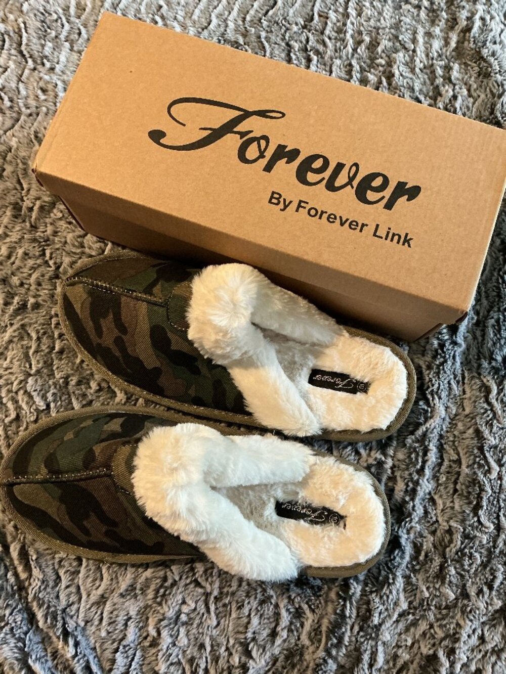 NWT Forever Link Camo Faux Fur Slippers Size 10 | Cozy Sherpa House Shoes